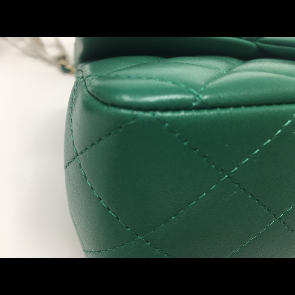 SOLD❤️22A Chanel emerald green top handle mini LGHW - Picture 10 of 16